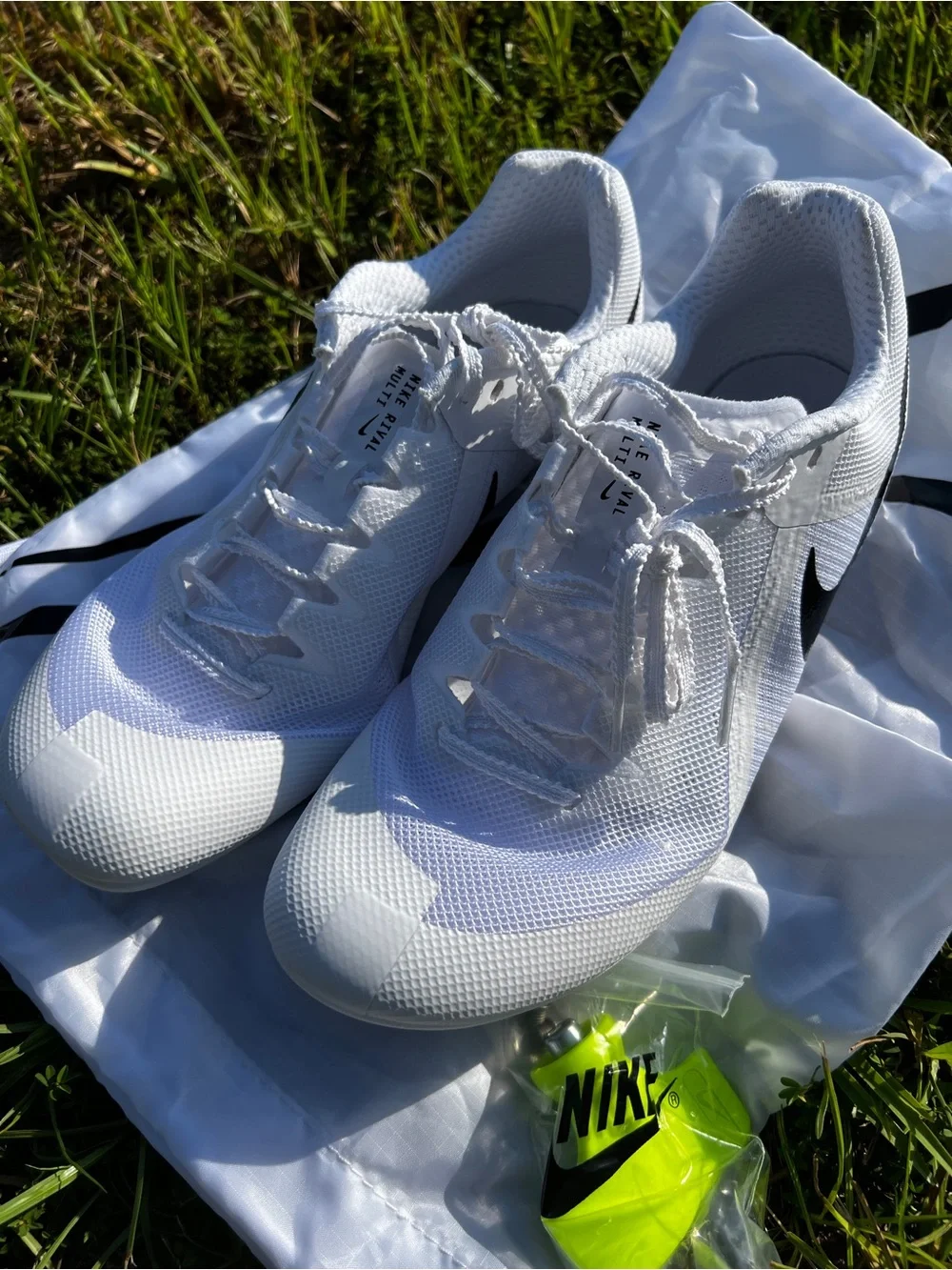NEW Nike size 9.5 Mens Rival Multi Track Spikes White